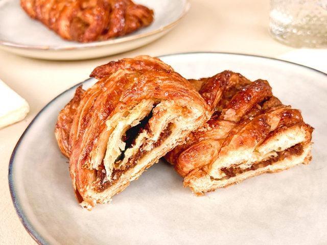 TRECCIA CON CREMA SPECULOOS BISCOFF GR. 95 PZ. 96